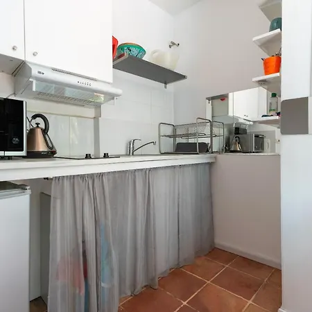 - Oasis Centre Charme