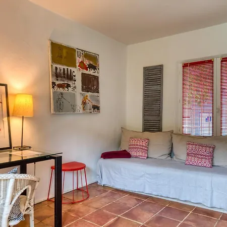 - Oasis Centre Charme Villa Montpellier